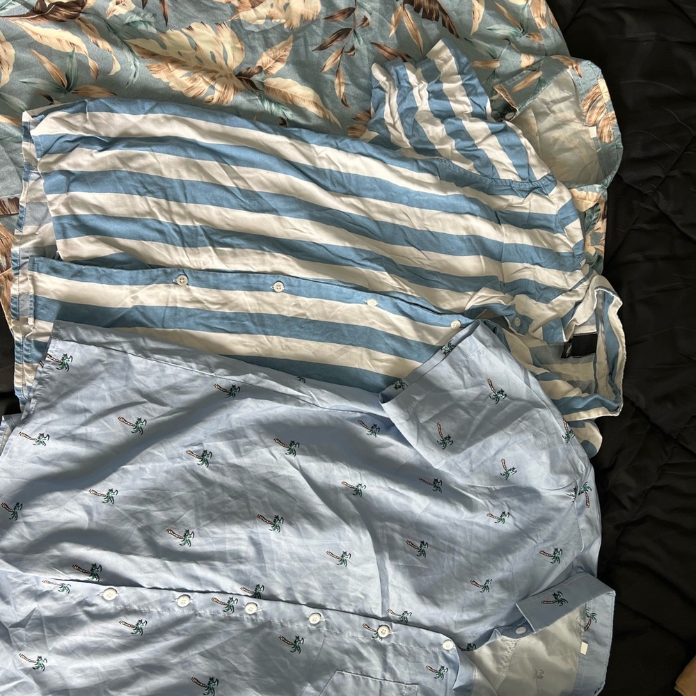 THREE men’s button up size large